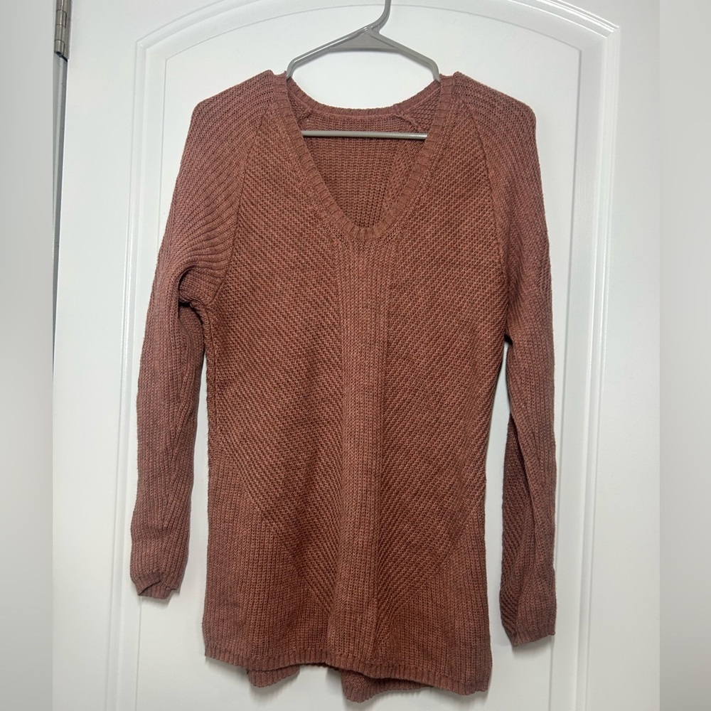 Lululemon What The Heart Wants Pink Knit Wool Blend V-Neck Sweater Size Small - Picture 2 of 11